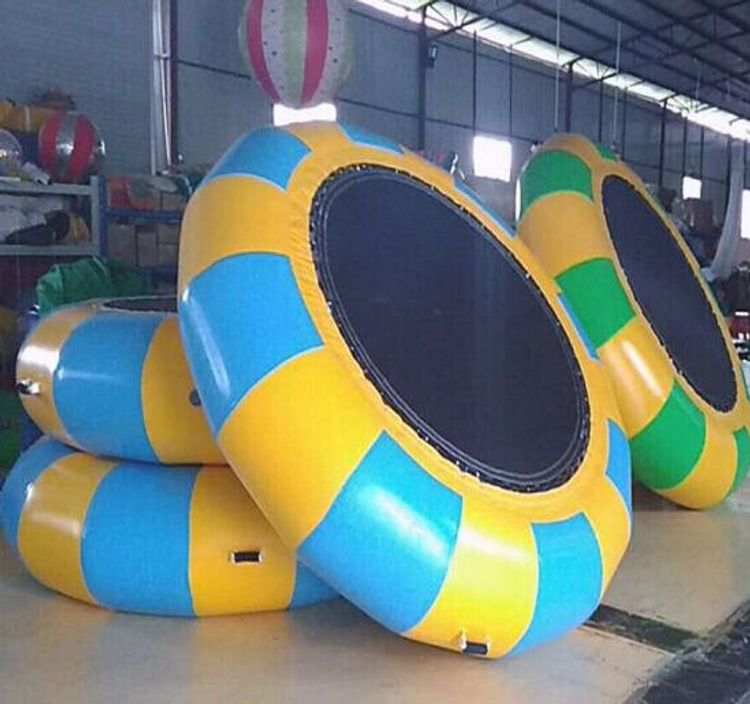 Trampoline de saut d'eau et de - Outdoor Furniture For Sale avis et prix